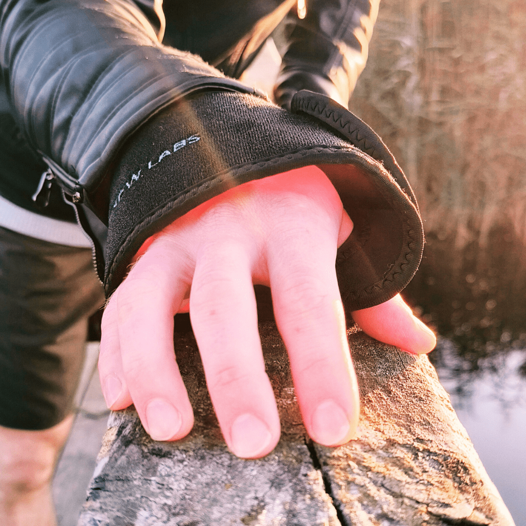 Bærbar Rød Lysterapi til Hånd & Håndled (660nm + 850nm) - infrarød lysterapi - Bærbar Infrarød Lysterapi - RenewLabs